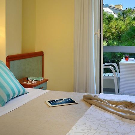 Hotel Riviera B&B 미사노아드리아티코 외부 사진