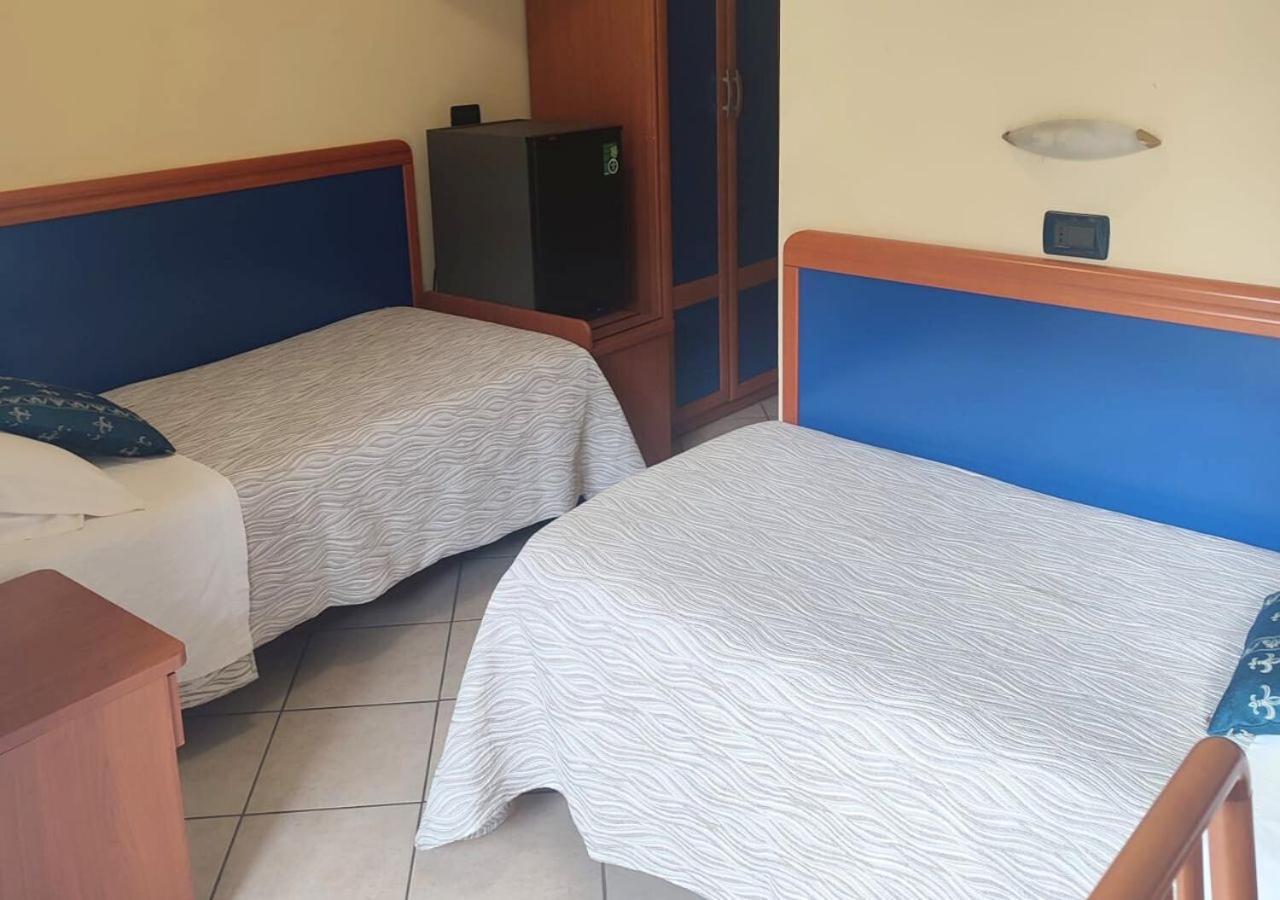Hotel Riviera B&B 미사노아드리아티코 외부 사진