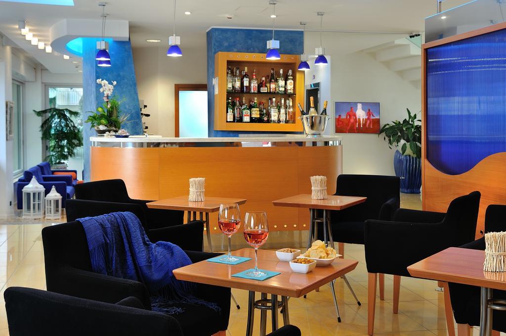Hotel Riviera B&B 미사노아드리아티코 외부 사진